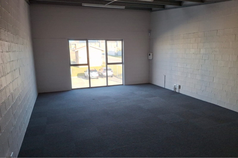 To Let commercial Property for Rent in Fairview Eastern Cape
